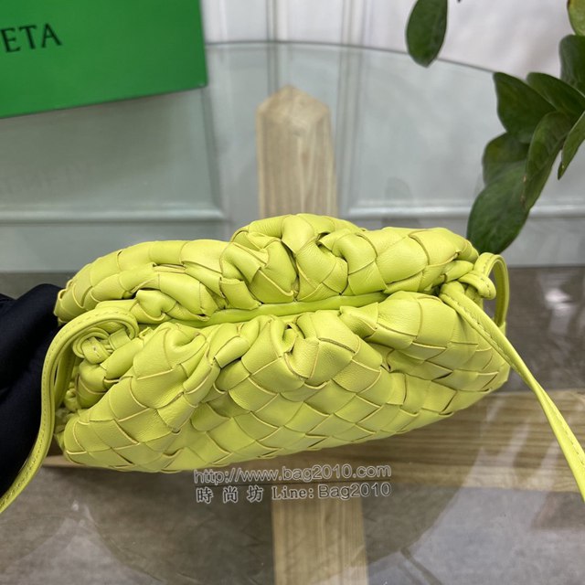 Bottega veneta高端女包 98061 寶緹嘉粗格編織羊皮雲朵POUCH手拿包 BV經典款女包  gxz1160